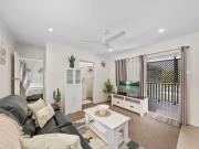 Beautiful FULLY Furnished 1 Bdrm UNIT SLACKS CREEK BILLS...