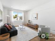 Beautiful Furnished & Renovated Art Deco Apartment