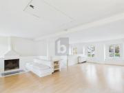 BEAUTIFUL GARDEN IN TAX PARADISE