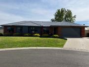 Beautiful Home In Quiet Location