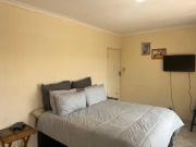 Beautiful home with a cottage for your granny/teenager,...
