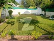 Beautiful House For Rent In E7