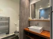 Beautiful Independent Flat in Paris, Paris Amsterdam...