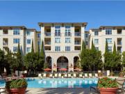 Beautiful Large Studio Unit with Amenities!
