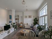 Beautiful Light Filled Stockwell Maisonette