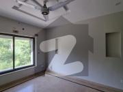 Beautiful location full house for rent outstanding view d 12