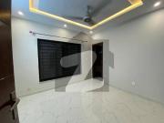 Beautiful location ground protion for rent