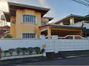 Beautiful location house and lot in Alabang 400