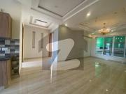 Beautiful location like brand new house for rent