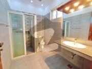 Beautiful Luxury Prime Location House Bahria Town Phase...