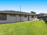 “BEAUTIFUL & MODERN FAMILY LIVING!”