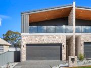 Beautiful Modern Spacious Family Home