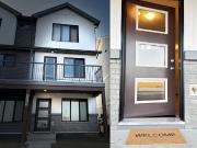 Beautiful Modern Townhouse with AC, front yard and a gym!