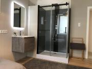 Beautiful new central 3 bedroom flat for 6 guests