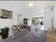 Beautiful one bedroom apartment, comes with a car park