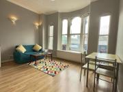 Beautiful one bedroom apartment Liverpool Center