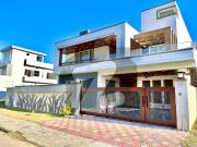 Beautiful One Kanal 7 Bed Rooms House Available For...