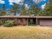 Beautiful OneLevel Cedar Style Home in Jefferson Pines Beautiful OneLevel Cedar Style Home in Jefferson Pines