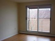 Beautiful renovated 2 bedroom on the datmouth waterfront...