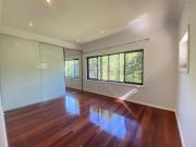 Beautiful Renovated 3 Bedroom House In the Heart of Eastwood