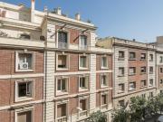 Beautiful single bedroom in a fashion 5 bedroom...