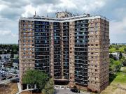 Beautiful South Facing 2 Bed Condo in Crescent Place Glenora