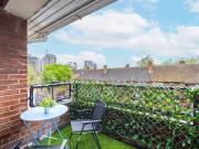 Beautiful Spacious 3 Bed House with Balcony Excel