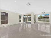 Beautiful spacious family home in heart of Wollert