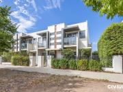 Beautiful, Spacious Townhouse Located in Bonner