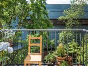 Beautiful, sunny 2 room flat near Kollwitzplatz with balcony