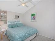 BEAUTIFUL THREE BEDROOM TOWNHOUSE