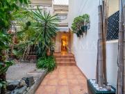 Beautiful townhouse on the second line of the beach in...