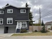 Beautiful Townhouse with Yard in Canora