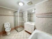 Beautiful Two Bedroom Apartment in Rosebery!