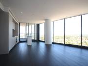 BEAUTIFUL TWO BEDROOM APARTMENT WITH STUNNING VIEWS!