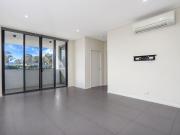 Beautiful Unit in Kingswood