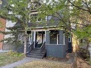 Beautiful very spacious 2 bedroom home in prime Mission...