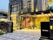 Beautifull And Luxury Triple Unit House For Rent In DHA...