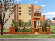 Beautifully Appointed Home in Sought After Jacksons Hill