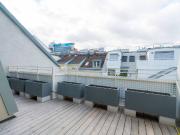 Beautifully cut 1 bedroom apartment with elevator, air...