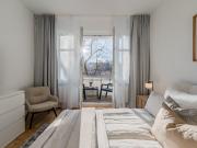 Beautifully designed 2 bedroom apartment in Vibrant...