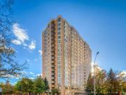 Beautifully Kept Spacious Unit Located In Sought After... Beautifully Kept Spacious Unit Located In Sought After...