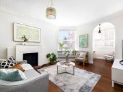 Beautifully Presented Boutique Art Deco Apartment With...