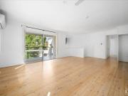 Beautifully Presented Coastal Residence – Perfect for...