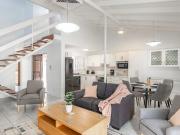 Beautifully Presented & Fully Furnished Townhouse!