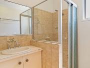 Beautifully Refreshed 2 Bedroom Duplex in Prime...