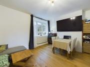 Beautifully remodelled exLA 3 bed flat just off Pitfield...