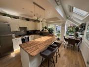 Beautifully Renovated 3 Bed Victorian Home in well...