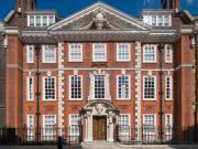 Beautifully renovated home in the heart of London