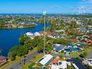 Beautifully renovated Large 927sqm corner block with...